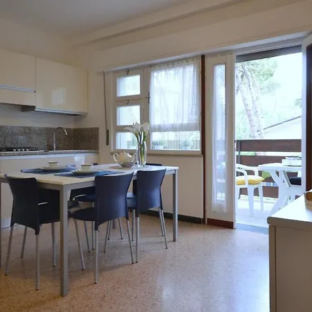 Liana Apartment